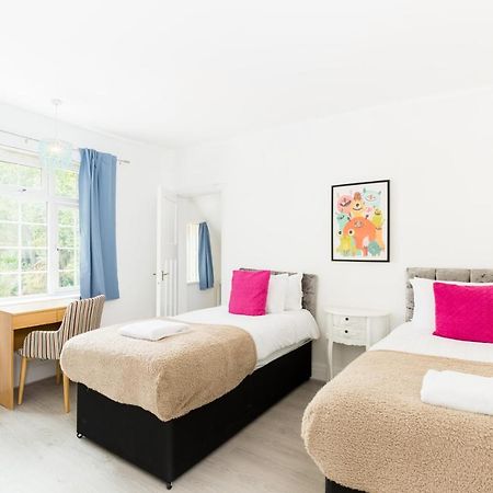 Beautiful 6 Bedroom House For 17 Guests Next To Edgbaston Stadium Birmingham Exterior photo
