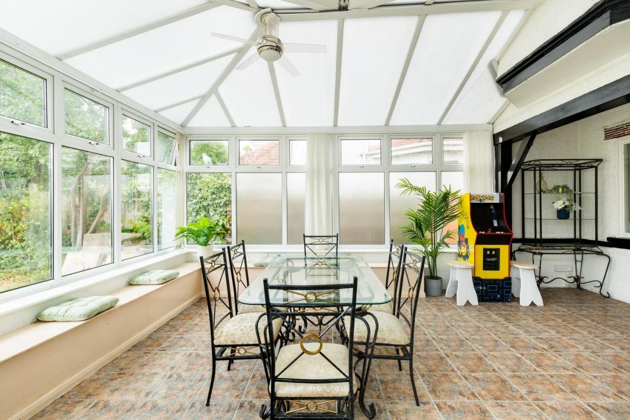 Beautiful 6 Bedroom House For 17 Guests Next To Edgbaston Stadium Birmingham Exterior photo