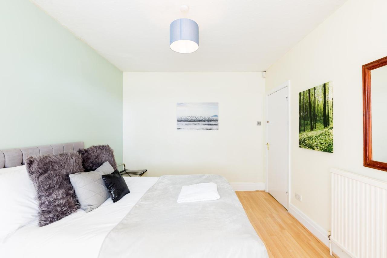 Beautiful 6 Bedroom House For 17 Guests Next To Edgbaston Stadium Birmingham Exterior photo