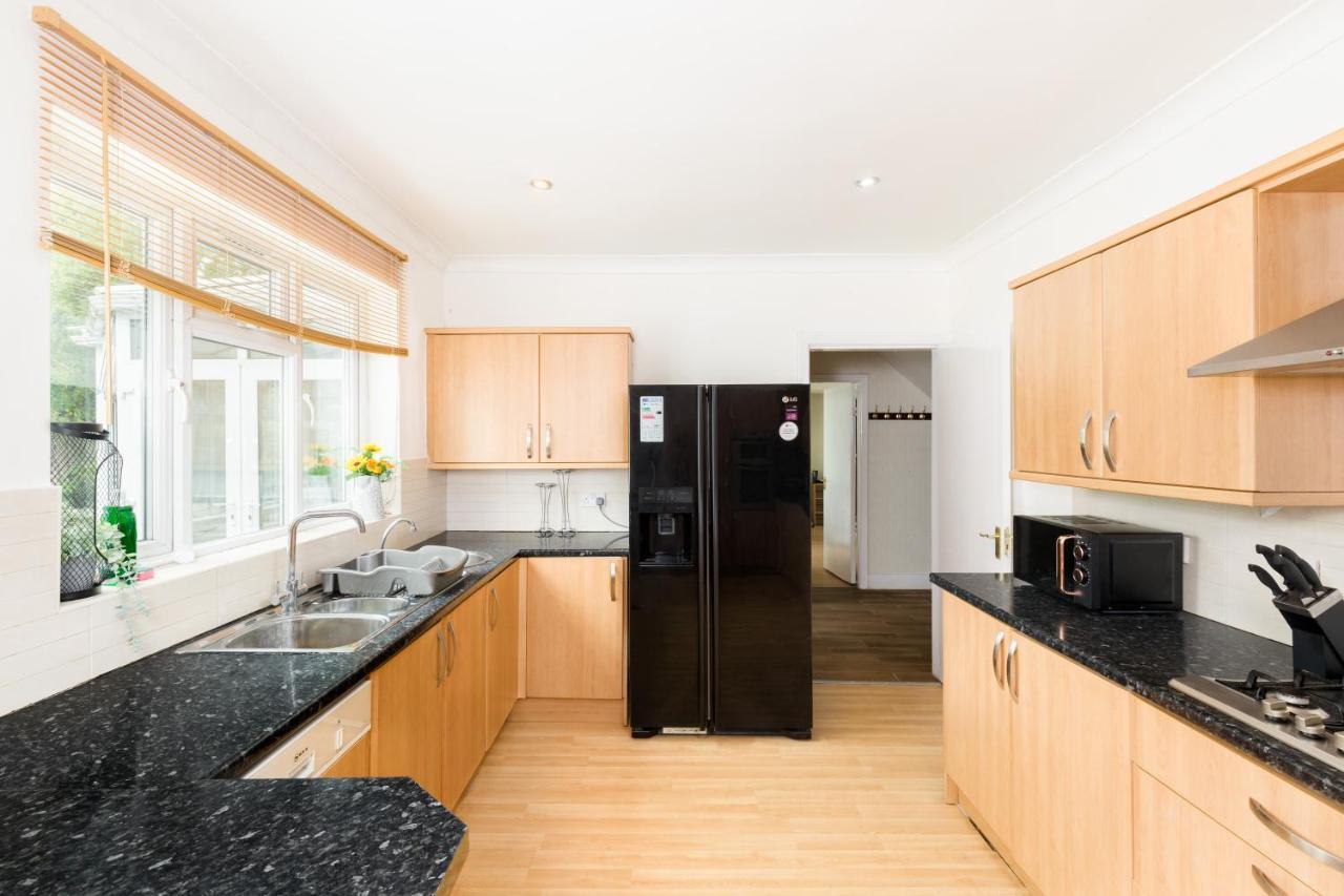 Beautiful 6 Bedroom House For 17 Guests Next To Edgbaston Stadium Birmingham Exterior photo